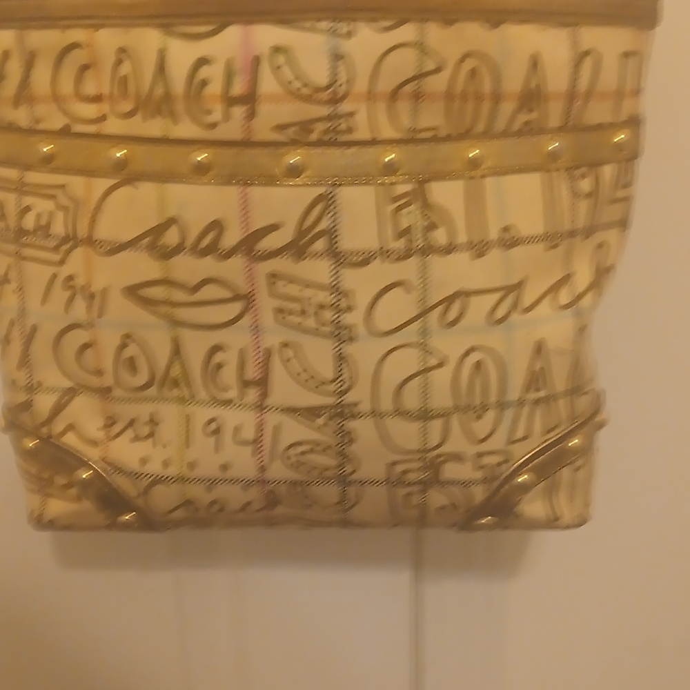 Coach Handbag - Picture 2 of 9